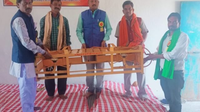 डेवढ़ीपार देशहा सेन समाज परिक्षेत्र छुरा का वार्षिक अधिवेशन संपन्न