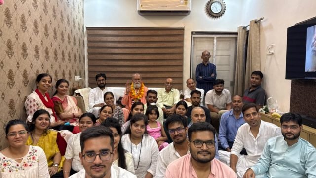 गुरु की परिभाषा को जो समझे वही शिष्य आध्यात्म और संस्कार भरा जीवन होता है …..जानकी बल्लभ तीर्थ स्वामी