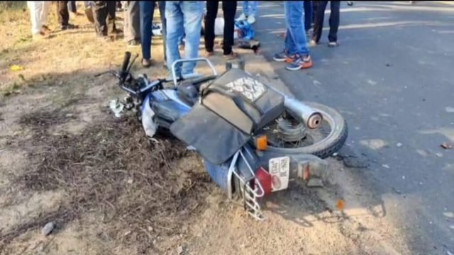 हादसा: ट्रक से भिड़ंत में बाइक सवार घायल, हालत गंभीर होने पर रायपुर रेफर,
