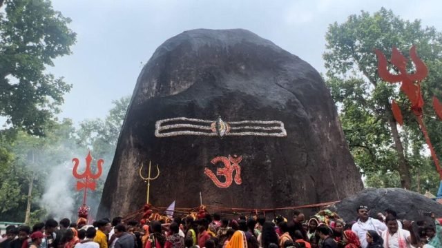 जब भोलेनाथ निकले अपनी बारात ले कर, बोल-बम और हर-हर महादेव के नारों से गूंज उठा भूतेश्वरनाथ