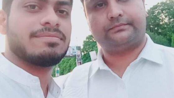 कोरोना के बढ़ते संक्रमण को देखते हुए आकाश दीक्षित ने मंत्री से की फोन पर चर्चा