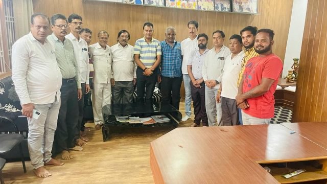लाभार्थी शिविर के मद्देनजर आहूत की गई मंडल पदाधिकारियों की बैठक