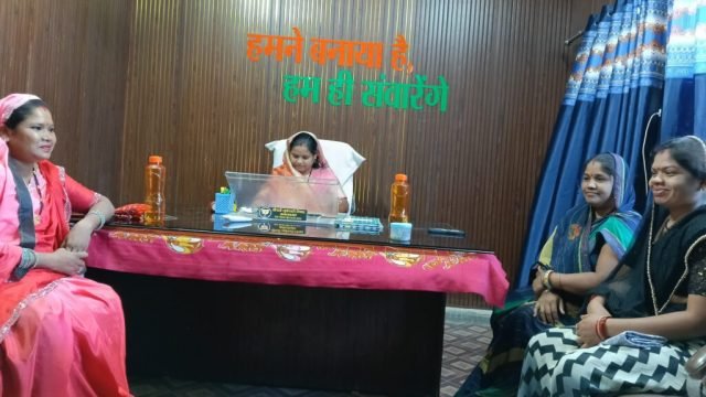 लुकेश्वरी थानसिंग निषाद की अध्यक्षता में प्रेजिडेंट इन काउंसिल बैठक सम्पन्न