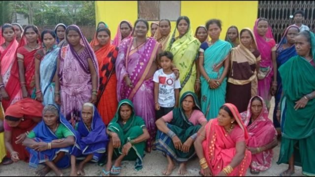 महिलाओं को जागरूक करने गांव गांव पहुंच रही है चौहान सेना।