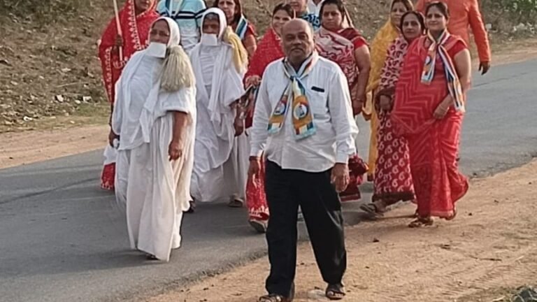 मङ्गल प्रवेश : लंबे अंतराल के बाद छुरा में जैन संतों का मंगल प्रवेश