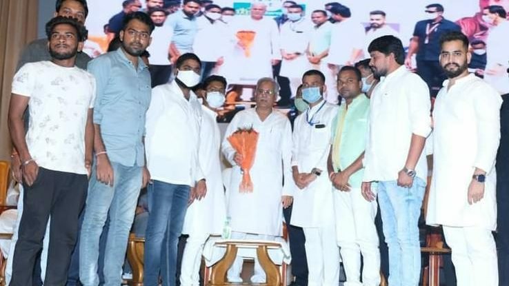 …राजीव युवा मितान क्लब के कार्यक्रम में शामिल हुए जनपद उपाध्यक्ष गौरव मिश्रा,