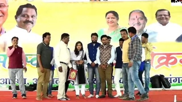 राजिम माघी पुन्नी मेला मंच में लोक संगम संस्था की हुई प्रस्तुति।