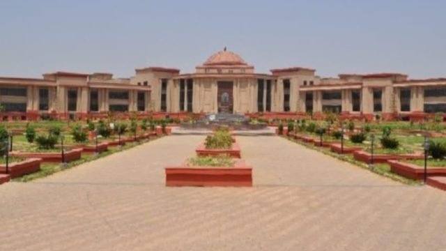 राष्ट्रपति के दत्तक पुत्र वन अधिकार से बेदखल, गरियाबंद कलेक्टर से भी मांगा जवाब।