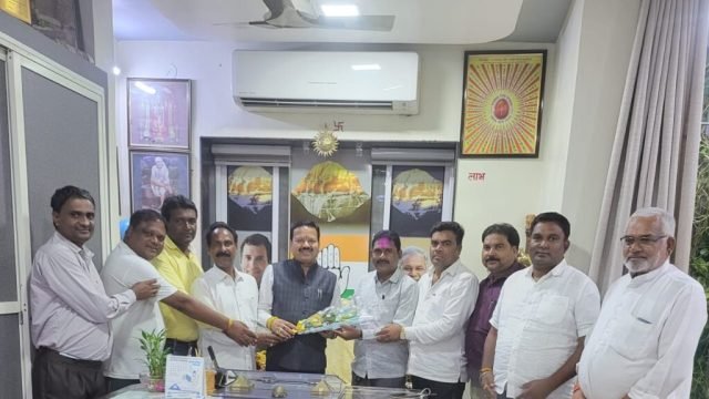 संसदीय सचिव की अनुशंसा पर हीरा बने कृषि उपज मंडी अध्यक्ष