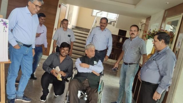 सरायपाली क्षेत्र के पत्रकार सौरभ गोयल नेकी पत्रिका समूह के प्रधान संपादक से मुलाकात