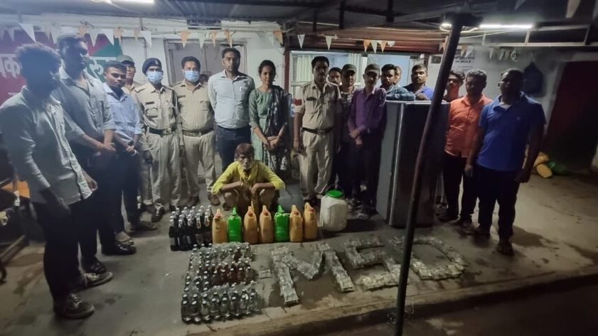 भारी मात्रा में अवैध शराब के साथ 2 आरोपी गिरफ्तार…